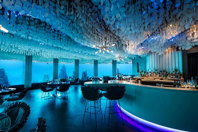 underwater restaurants