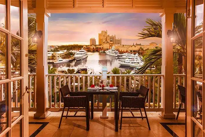 Cafe Martinique Atlantis Bahamas