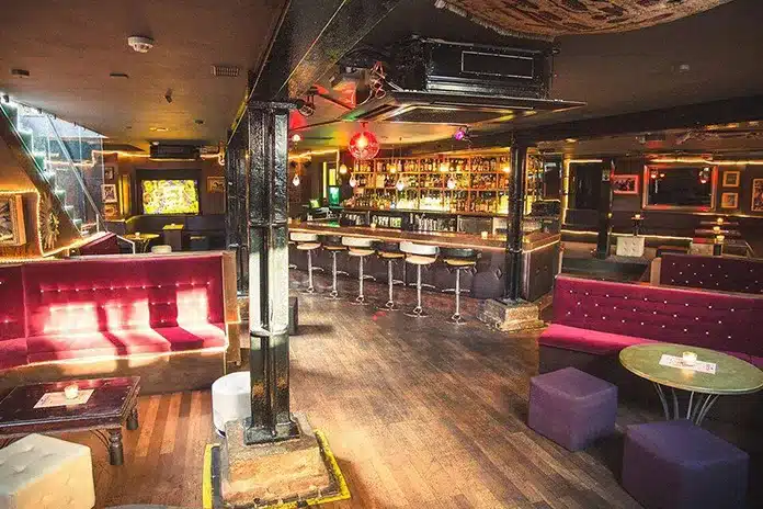 bars in east london