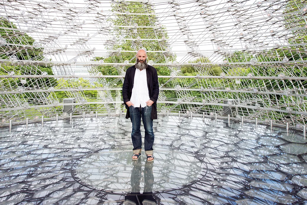 Absolutely goes to The Hive: an Interview with Wolfgang Buttress at Kew Gardens