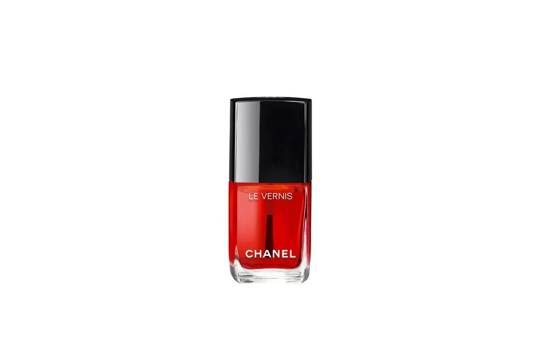 CHANEL LE VERNIS Nail Gloss Nº 530 Rouge Radical