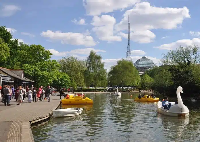 Paddle Boats - Outdoor activities to do in London
